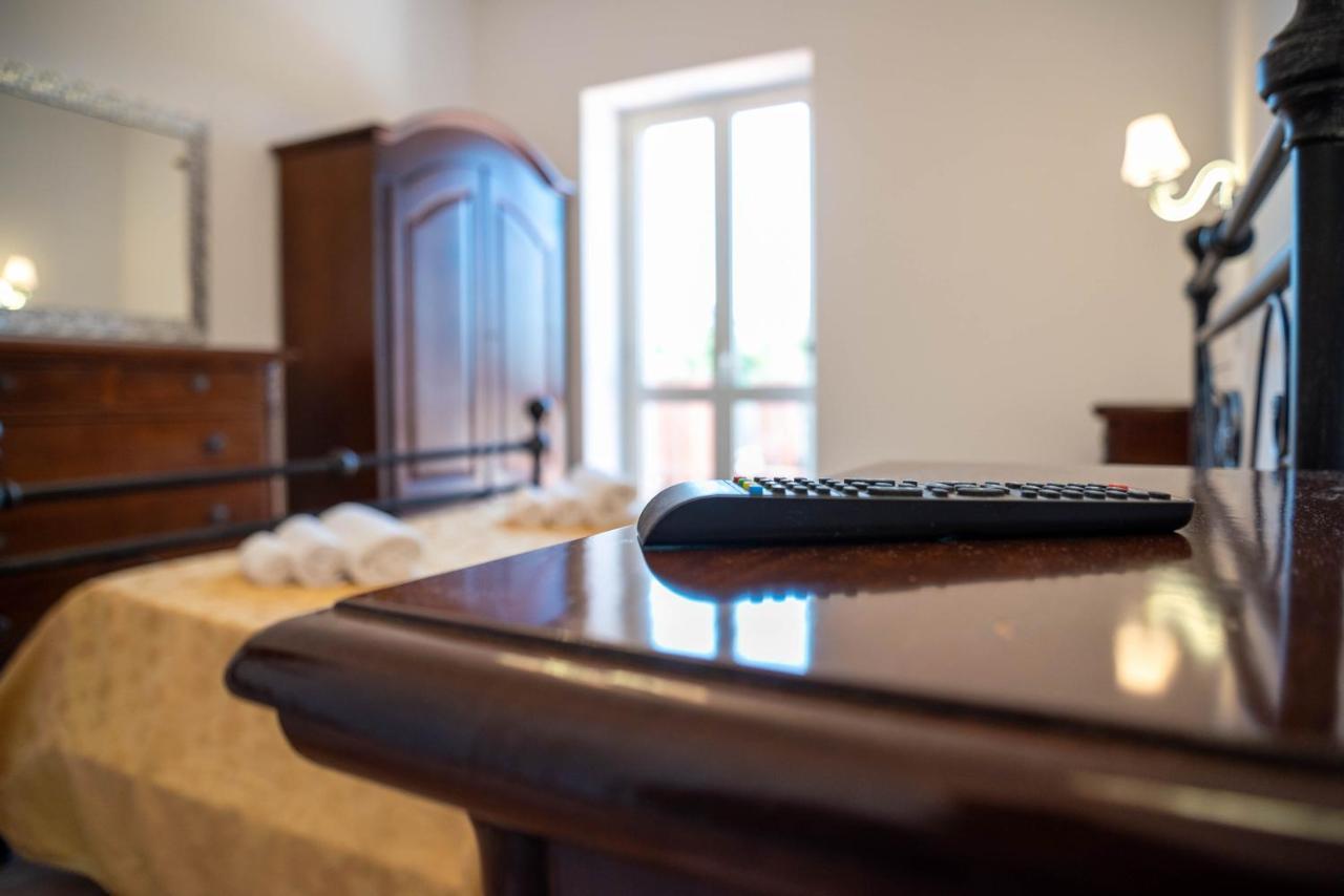 Luxury Villa Arianna Tarano المظهر الخارجي الصورة